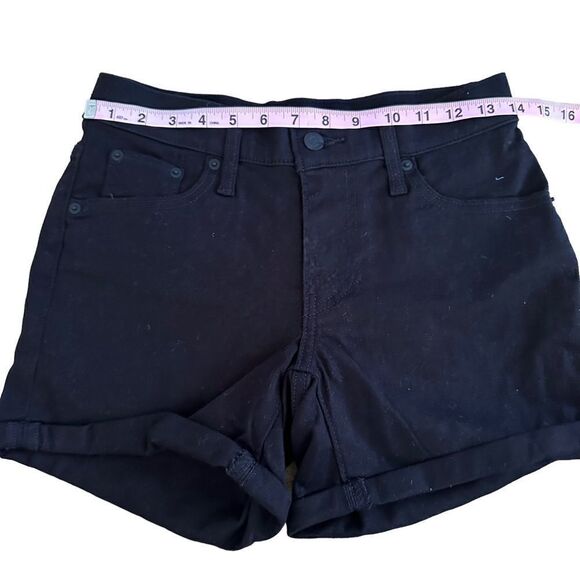 Levi’s ~ Mid length Denim Shorts ~ size 26 - Picture 6 of 10